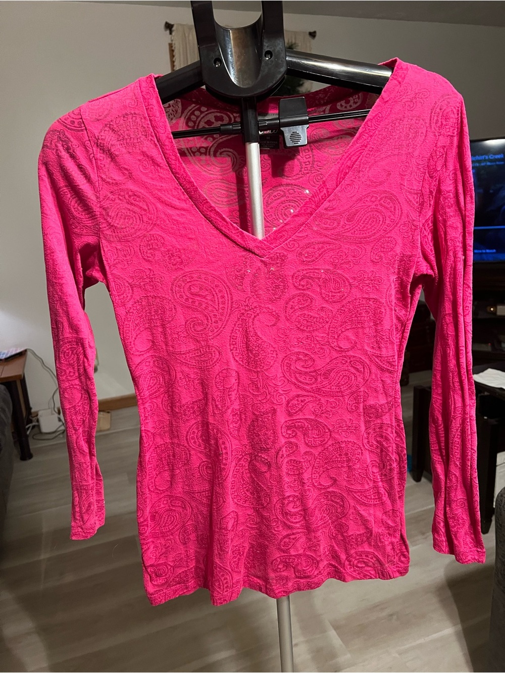 Dots V-Neck Long Sleeve Top in Bright Pink with Paisley Texture